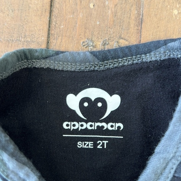 Appaman black camo raglan tee shirt - Picture 4 of 6
